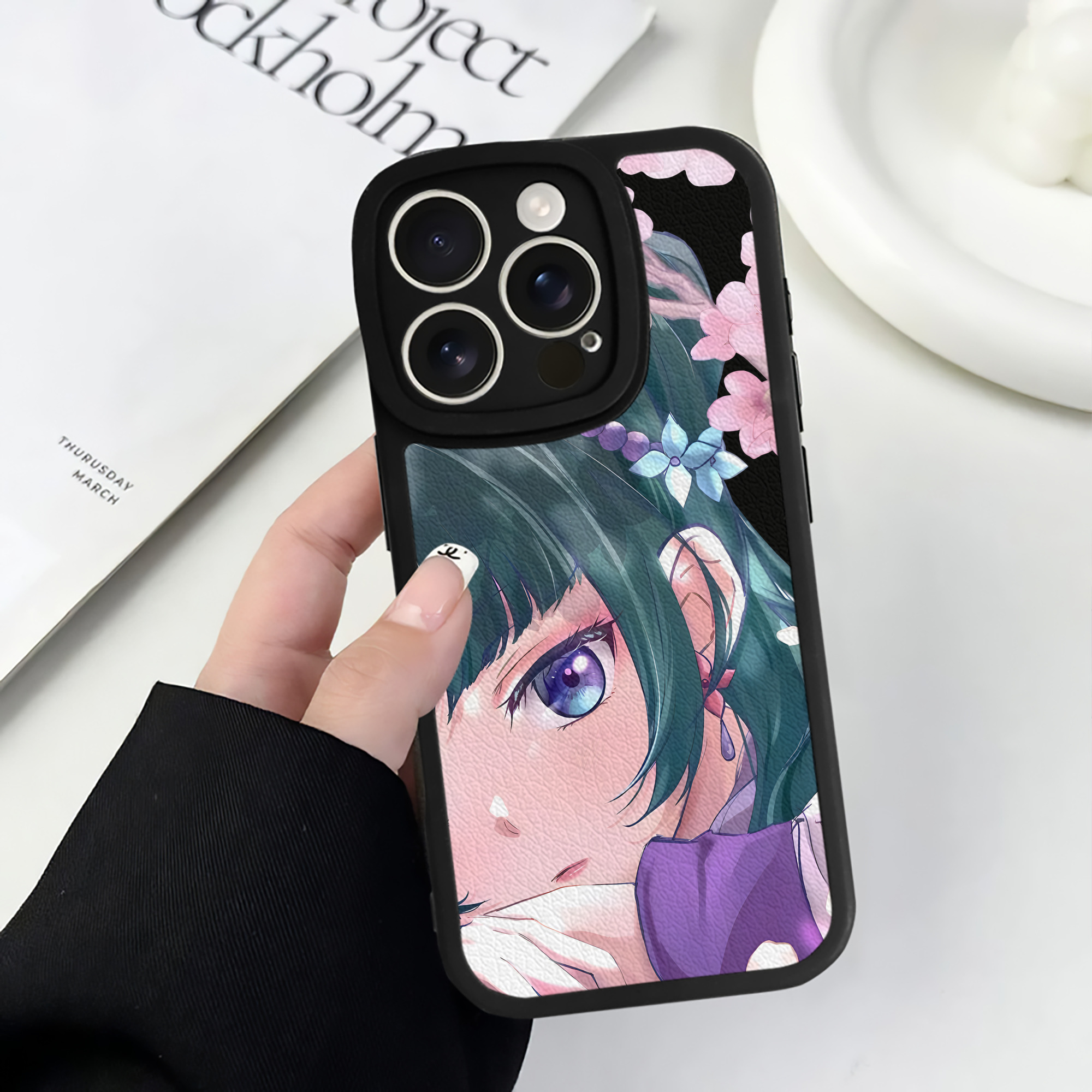 （画像用） 薬屋のひとりごと The Apothecary Diaries 【iPhone 16シリーズ対応】シリコンスマホケース（レザー調） 材質：シリコン